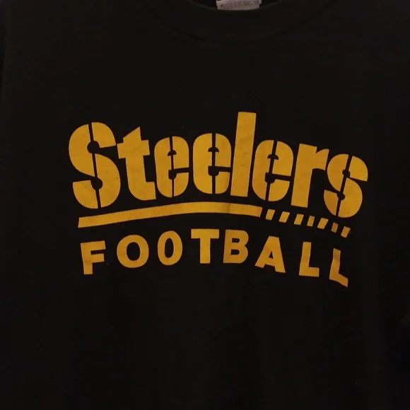 Steelers Football Black T-Shirt - Picture 2 of 8